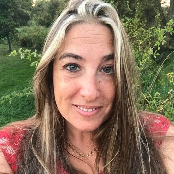Meet your Posher, Cheri - Picture 1 of 1